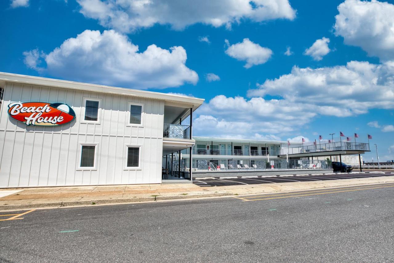 The House 3* Wildwood